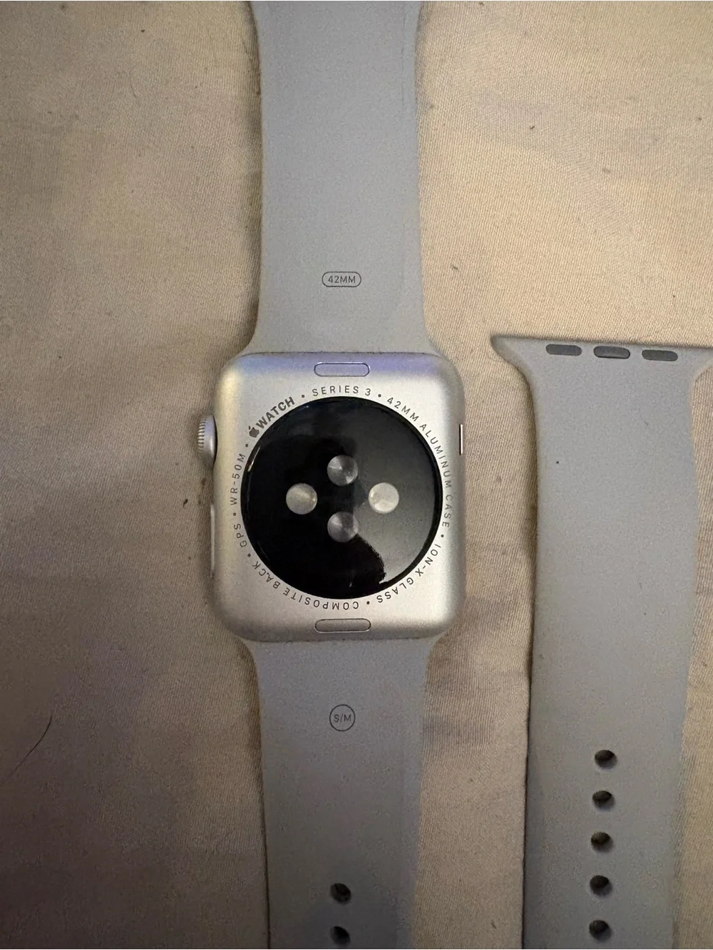 Apple Watch Series 3 42mm Silver Aluminum + Gray Sport Band